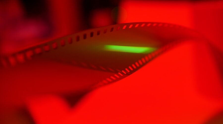 De veelzijdige rollen van Dylan O'Brien: films en tv-programma's op een rij