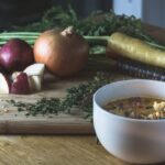 Zelf saoto soep maken: een verrassend lekkere klassieker uit Suriname